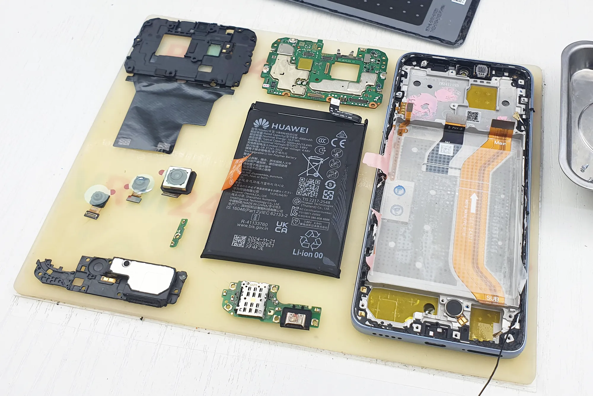 Tech review of Huawei Nova 13i