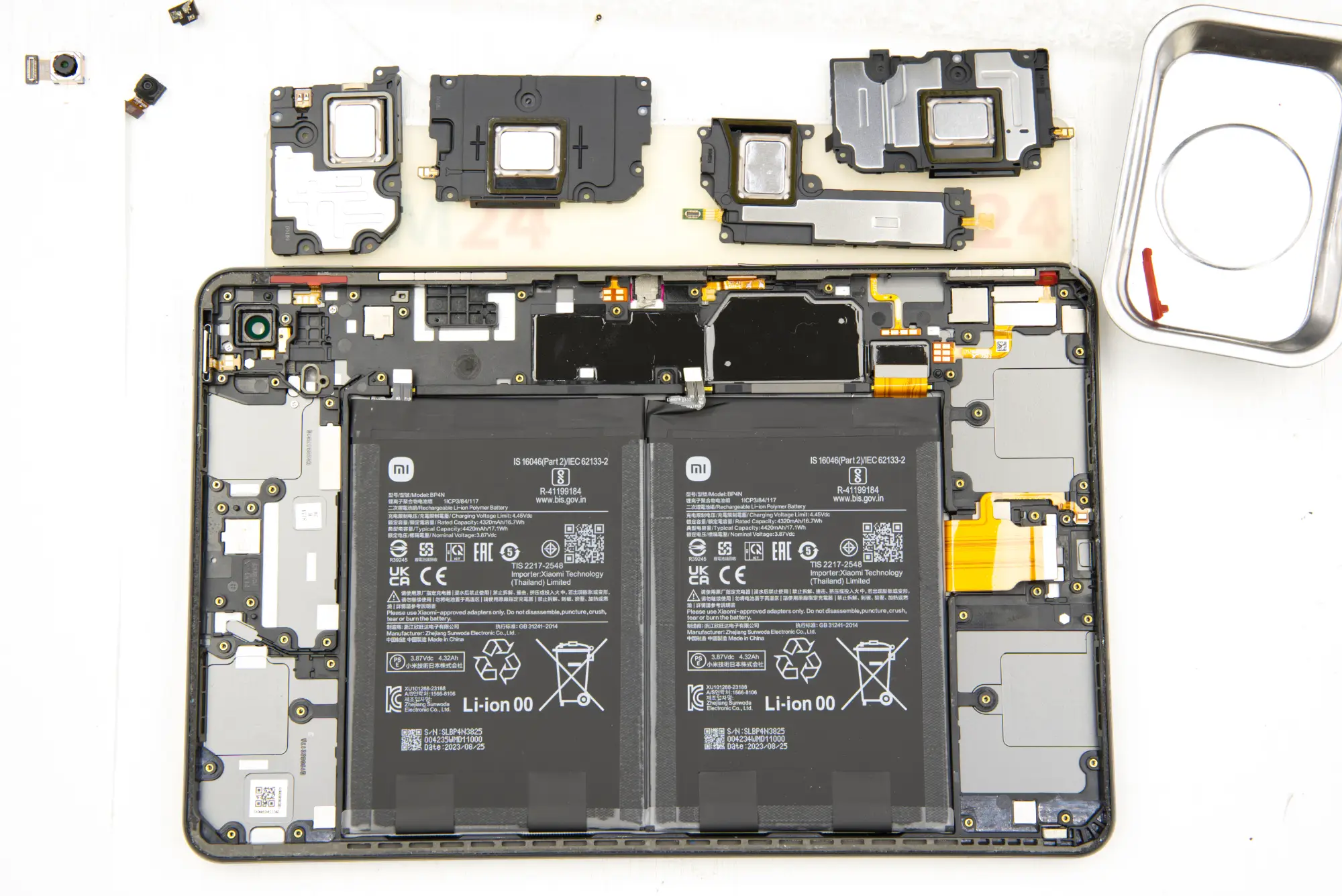 можно ли вставить карту памяти в xiaomi pad 6