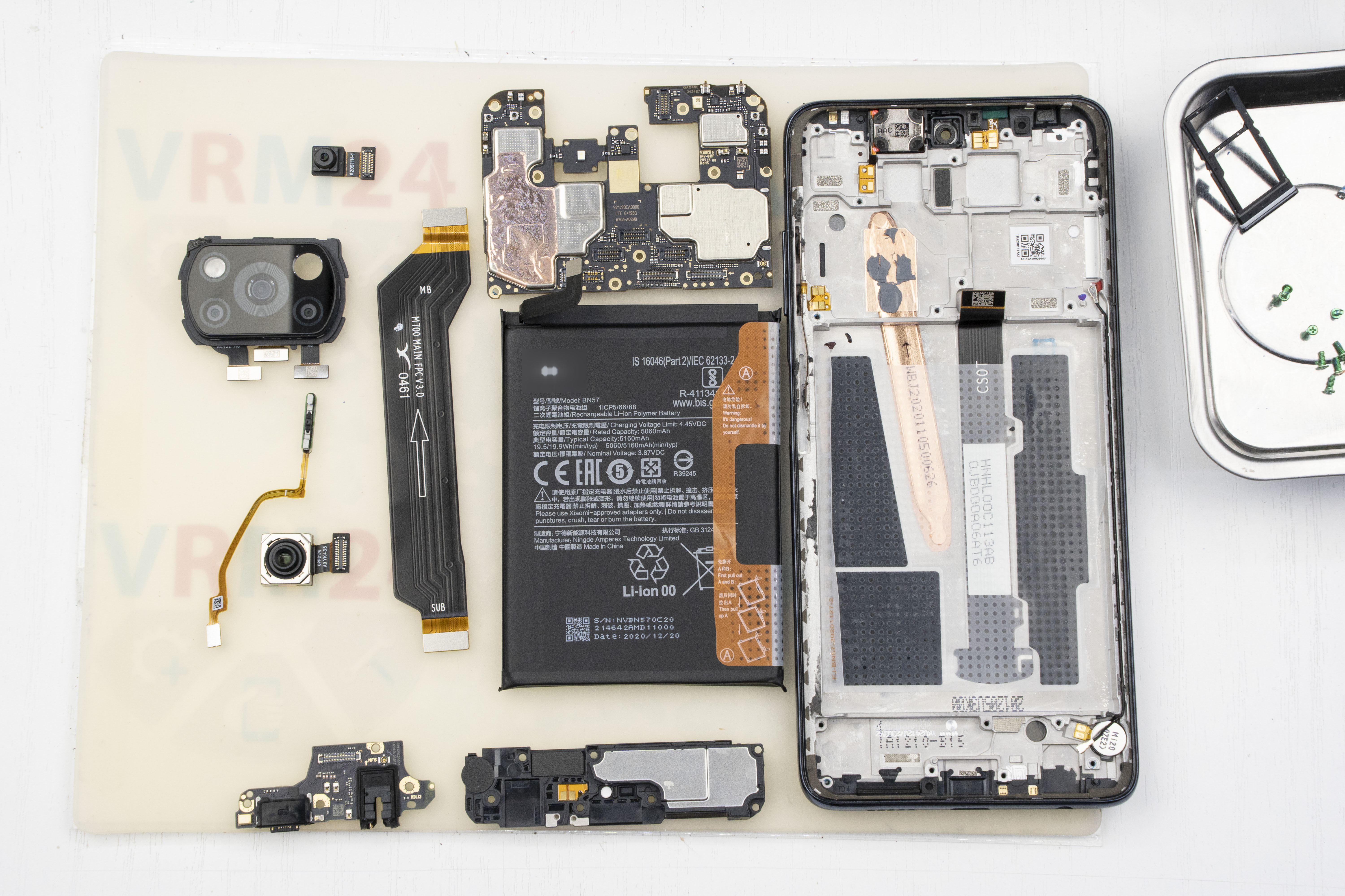 Как разобрать сяоми. Xiaomi poco m5 плата. Как разобрать телефон poco m3. Xiaomi poco x3 не включается.
