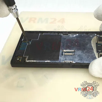 Cómo desmontar Sony Xperia XZ1 Compact, Paso 7/3