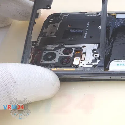 How to disassemble vivo V21e, Step 6/5