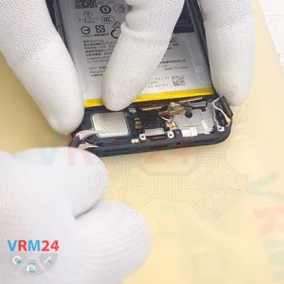 How to disassemble Realme 15T, Step 12/3