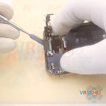 How to disassemble Apple iPhone 11 Pro Max, Step 22/5