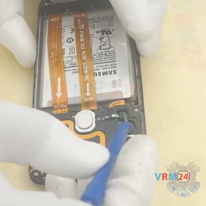 How to disassemble Samsung Galaxy M30s SM-M307, Step 4/3