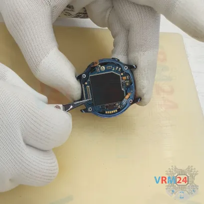 Как разобрать Samsung Galaxy Watch Active SM-R500, Шаг 6/3