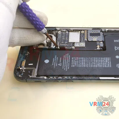 Como desmontar Apple iPhone 11 Pro por si mesmo, Passo 11/3