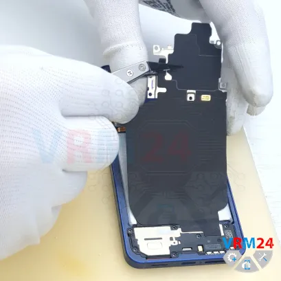 How to disassemble Samsung Galaxy S25 SM-S931, Step 5/4