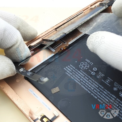 How to disassemble Apple iPad 9.7'' (6th generation), Step 17/5