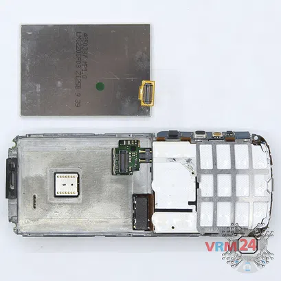 How to disassemble Nokia 6700 Classic RM-470, Step 10/4