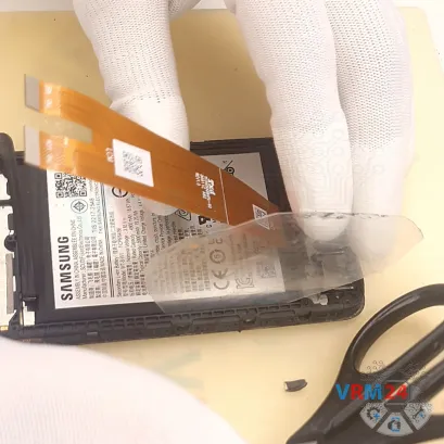 How to disassemble Samsung Galaxy A04 SM-A045, Step 14/3