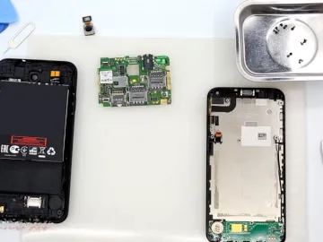 How to disassemble Fly IQ4415 Quad ERA Style 3