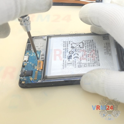 How to disassemble Samsung Galaxy A22 SM-A225, Step 9/3