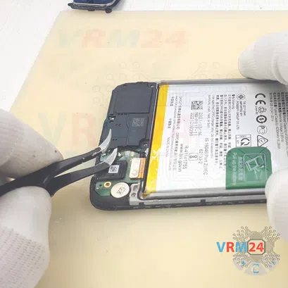 How to disassemble Oppo A15s, Step 8/3