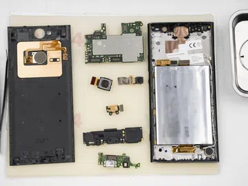 How to disassemble Sony Xperia XA2 Plus