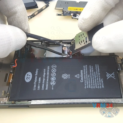 How to disassemble Fake iPhone 13 Pro ver.1, Step 20/3