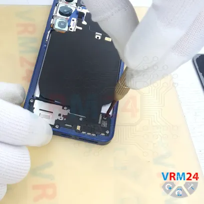 How to disassemble Samsung Galaxy S25 SM-S931, Step 7/3