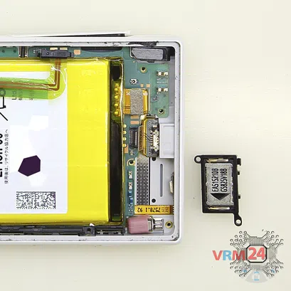 How to disassemble Sony Xperia Z5 Compact, Step 10/2