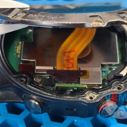 How to disassemble Garmin Fenix 5, Step 3/1