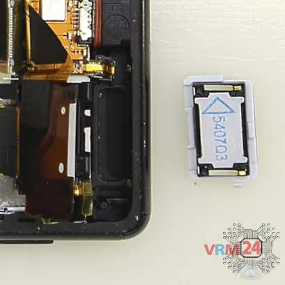 How to disassemble Sony Xperia Z3 Plus, Step 9/3