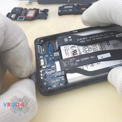 How to disassemble Samsung Galaxy S21 Plus SM-G996, Step 2/4