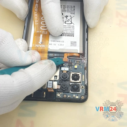 Cómo desmontar Samsung Galaxy M32 SM-M325, Paso 7/2