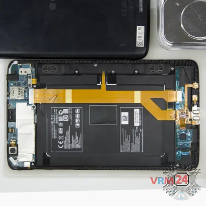 How to disassemble LG G Pad 8.3'' V500, Step 3/2