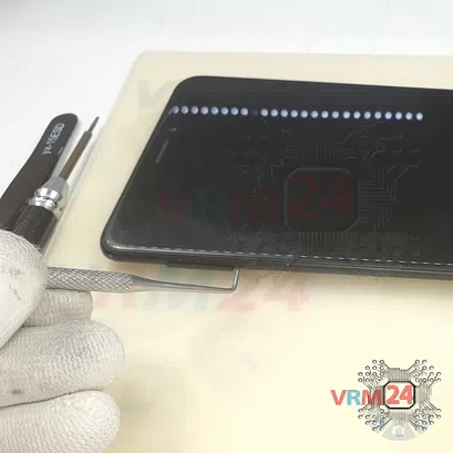 How to disassemble Xiaomi Mi Max 2, Step 2/3