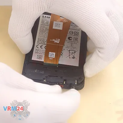 How to disassemble Samsung Galaxy A04 SM-A045, Step 8/3