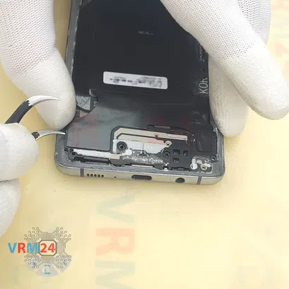 Cómo desmontar Samsung Galaxy S10 5G SM-G977, Paso 8/3
