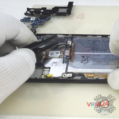 How to disassemble Sony Xperia L3, Step 13/4