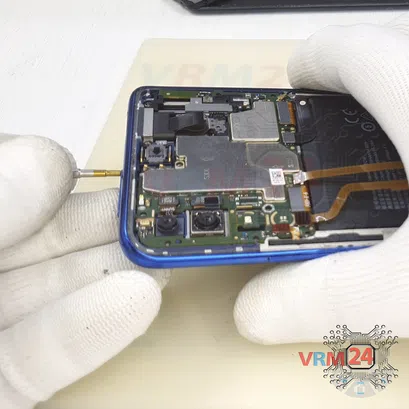 How to disassemble Huawei P Smart Z, Step 2/3