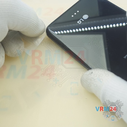 How to disassemble LG V50 ThinQ, Step 3/4
