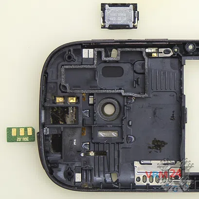 How to disassemble Nokia C7 RM-675, Step 18/2