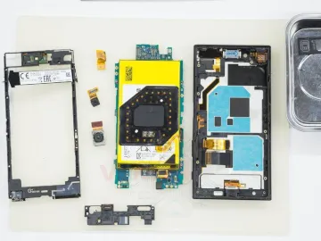 How to disassemble Sony Xperia X Compact