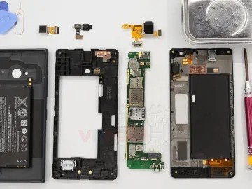 How to disassemble Nokia Lumia 730 RM-1040