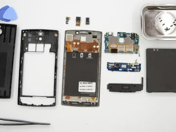 How to disassemble Highscreen Boost 2 SE