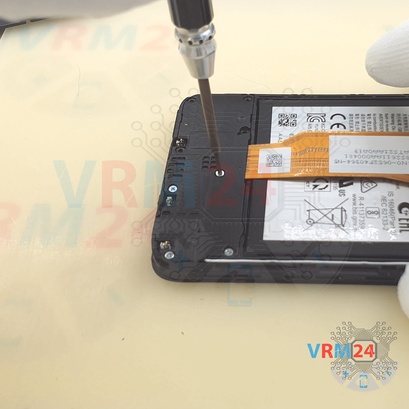 How to disassemble Samsung Galaxy A03 Core SM-A032, Step 7/3