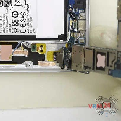 How to disassemble Samsung Galaxy S7 SM-G930, Step 10/2