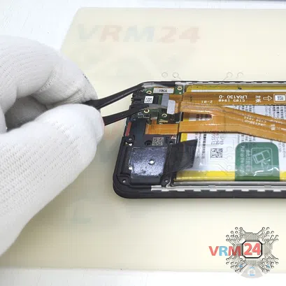 How to disassemble Realme XT, Step 8/4