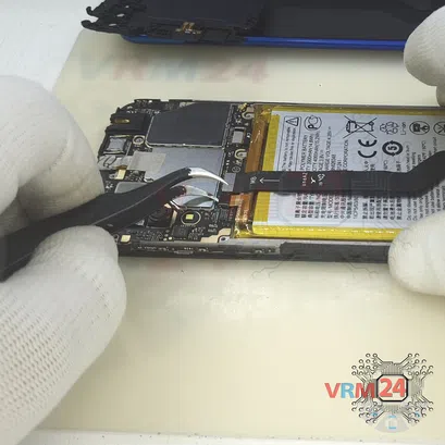 How to disassemble ZTE Blade A7, Step 6/3