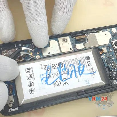 How to disassemble LG V40 ThinQ V405, Step 9/3