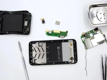 How to disassemble HTC Desire 616
