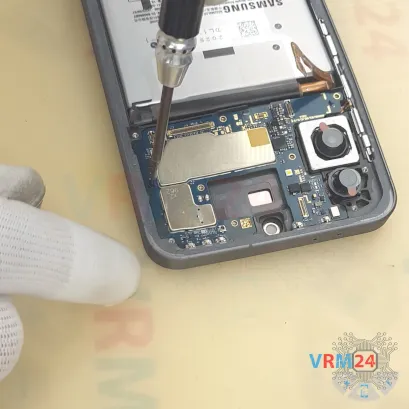Как разобрать Samsung Galaxy A56 SM-A566, Шаг 15/3