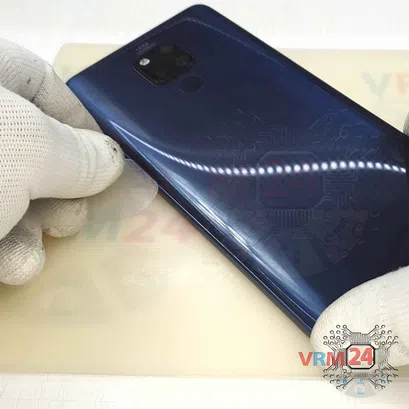 How to disassemble Huawei Mate 20X, Step 3/5