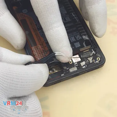 Cómo desmontar Xiaomi 14T Pro, Paso 11/3