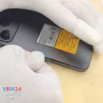 How to disassemble Realme 15T, Step 3/4