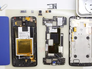 How to disassemble Motorola Moto X Play XT1563