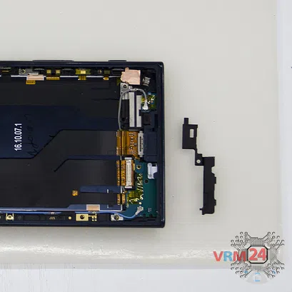 How to disassemble Sony Xperia XZ, Step 11/2