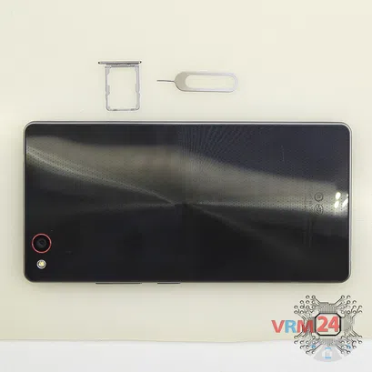 Como desmontar ZTE Nubia Z9 Mini por si mesmo, Passo 1/2