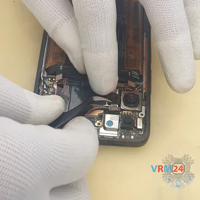 How to disassemble Xiaomi Redmi Note 11 Pro+, Step 15/3